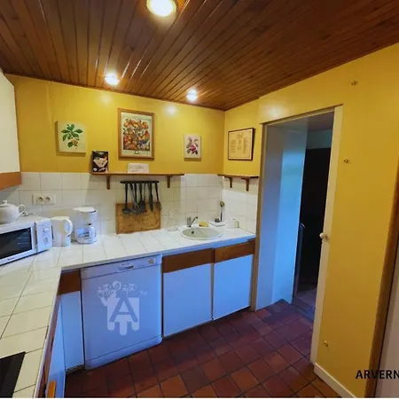 Holiday home L'oustalou *